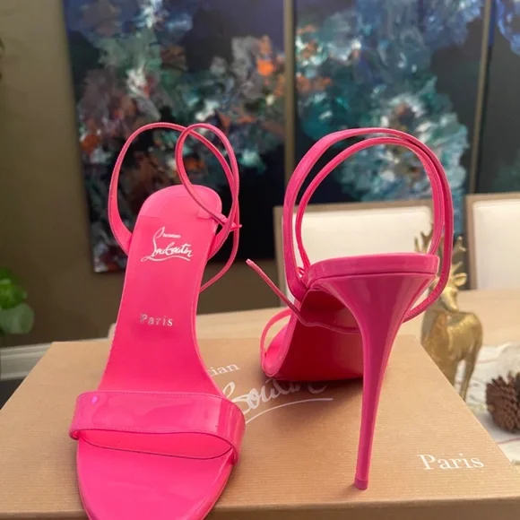 Christian Louboutin Loubigirl - Picture 4 of 5